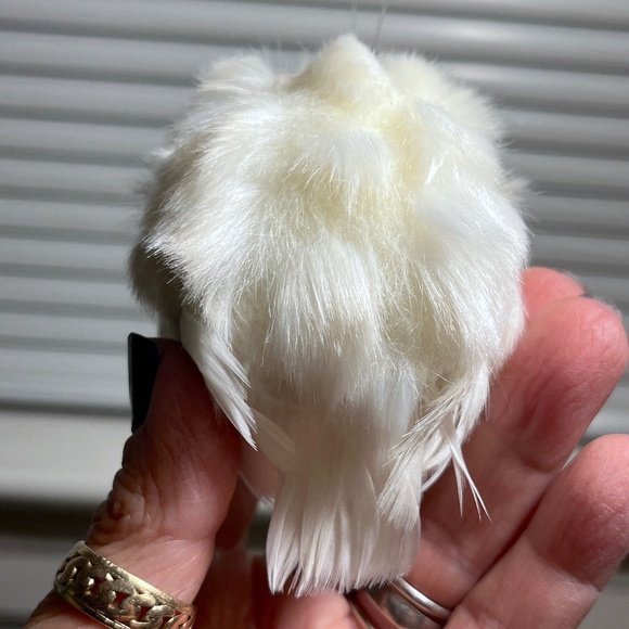 White Baby Owl Figurine Realistic Faux Fur Real Feathers Christmas Tree Ornament - Picture 5 of 9